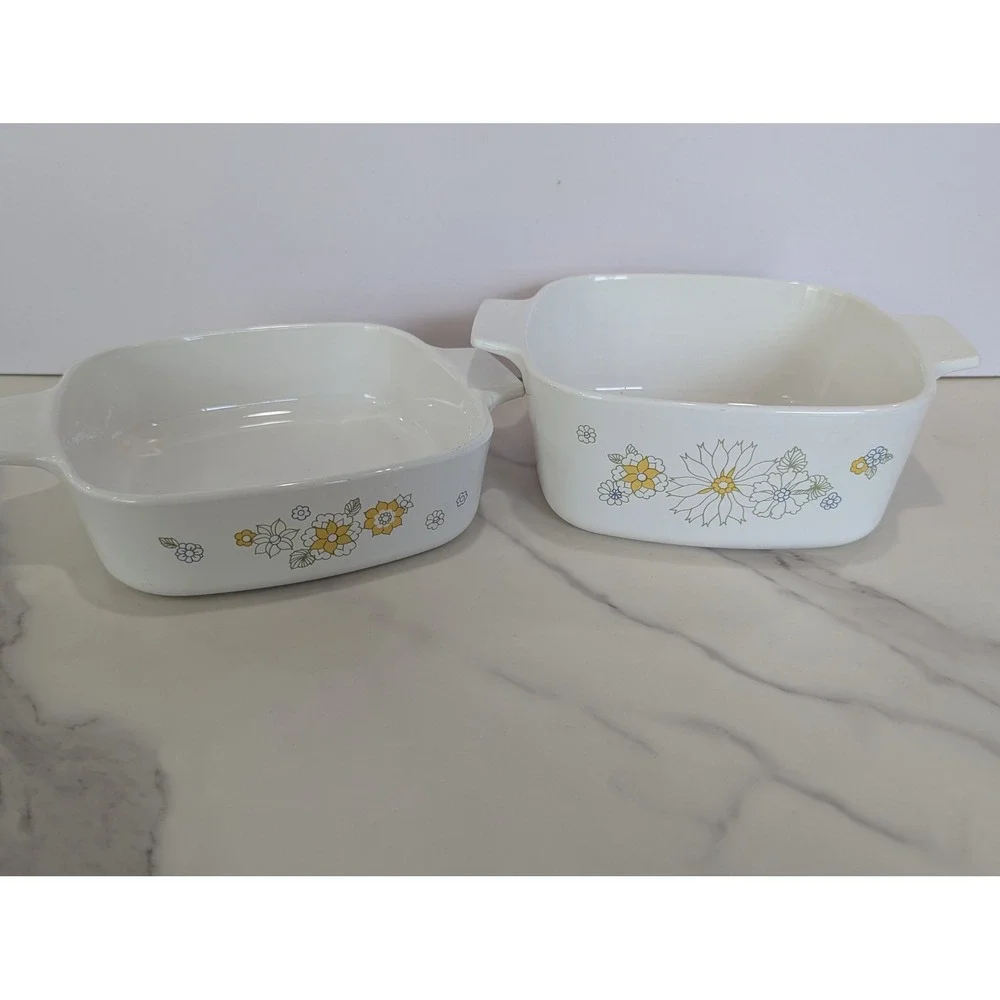 Vintage Casserole Dishes 1.5QT 1QT White Floral Bouquet Corning Ware Set
